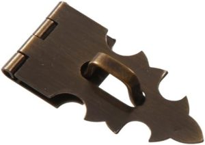 852400 5/8 X 1-7/8″ Kiinteä Messinkinen Koristeellinen Mini Hasp – Antiikkimessinkiviimeistely 1-Pakkaus  |  Lukot ja kiinnikkeet Lukot ja kiinnikkeet Lukot ja kiinnikkeet